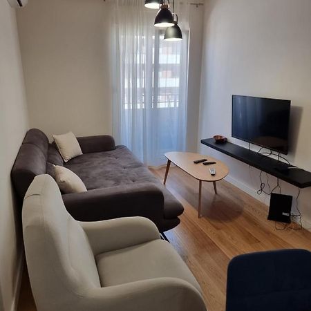 Regina Apartment بودغوريتْسا المظهر الخارجي الصورة