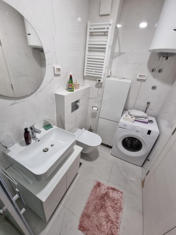 Regina Apartment بودغوريتْسا المظهر الخارجي الصورة